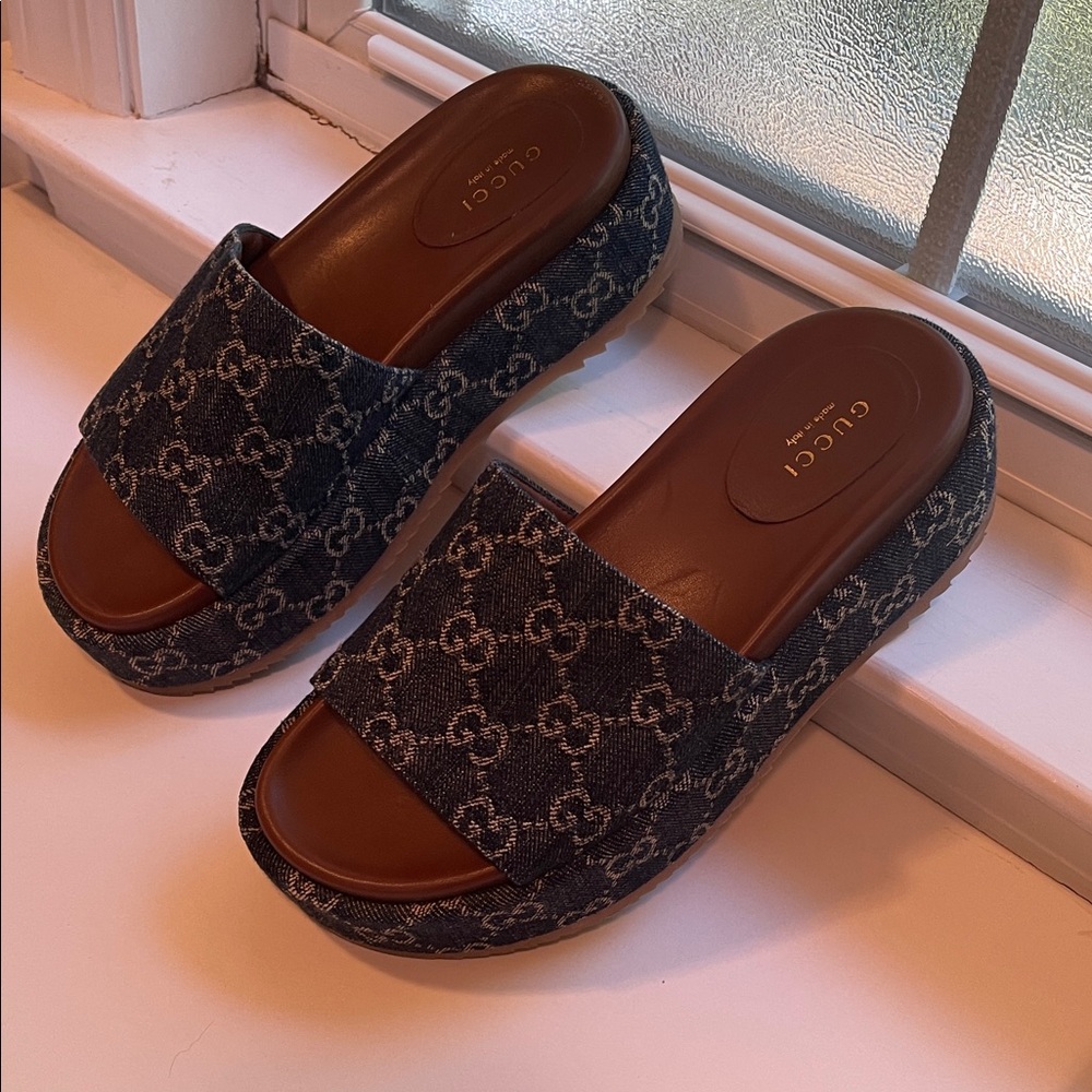 Gucci Blue and Brown Sandals - Picture 12 of 14